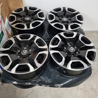 4 cerchi in lega per pik up Hi Lux da 18 