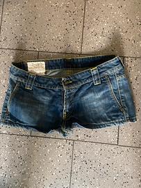 Short in jeans vita bassa