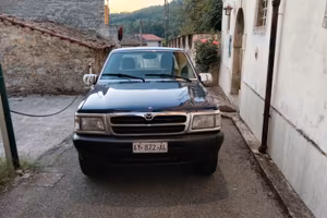 MAZDA B-2500 2.5 CabPlus 4x4 - motore revisionato