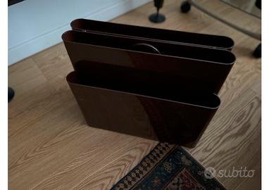 Porta riviste di design Giotto Stoppino by Kartell