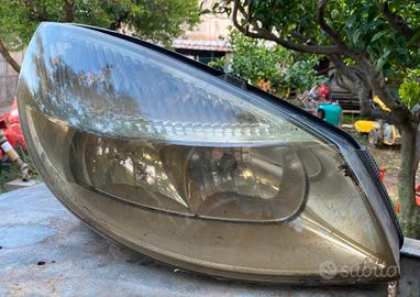 Faro Renault Scenic 2 seconda serie luci luce 