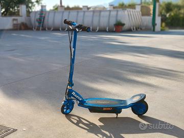 Monopattino Elettrico Razor Power Core E90 