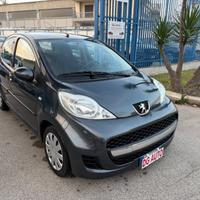 Peugeot 107 1.0 benzina 68 cavalli 2010