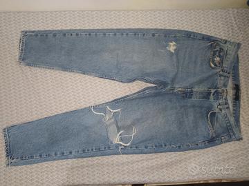 Pantaloni jeans