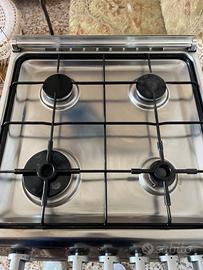 Cucina tecnogas 4 fuochi + forno elettrico