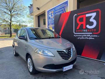 Lancia Ypsilon 1.2 69 CV 5 porte Platinum