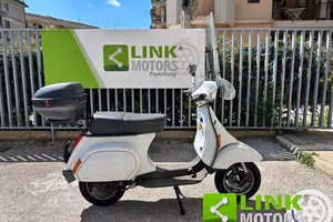 PIAGGIO Vespa 50 HP .
