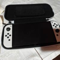 Nintendo Switch OLED Bianca