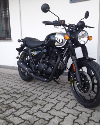 Royal Enfield HNTR 350 REBEL BLACK