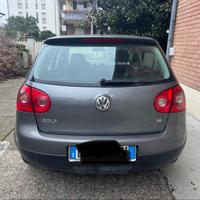 VOLKSWAGEN Golf 1.6  Comfortline