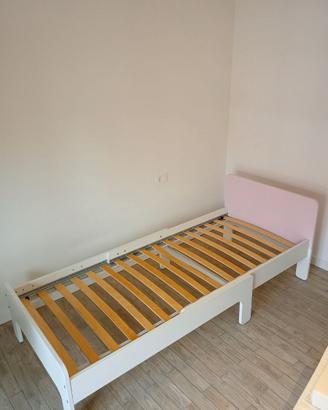 Letto allungabile IKEA SLÄKT bianco e rosa/doghe
