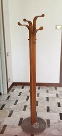 Attaccapanni in legno