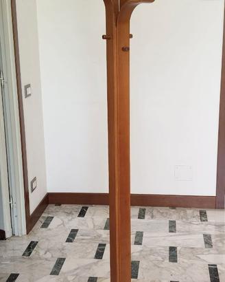Attaccapanni in legno