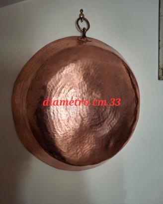 pentola antica in rame