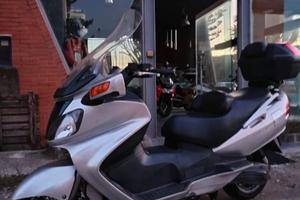 Suzuki Burgman 650 pochi chilometri piccolo prezzo