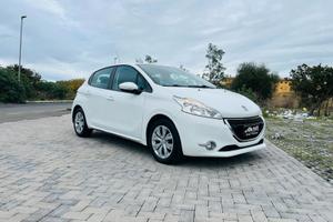 Peugeot 208 1.4DIESEL COME NUOVA 2014