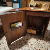 Macchina da cucire Singer 7108