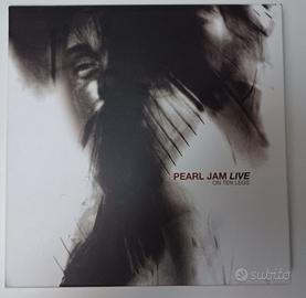 Pearl Jam Box Live On ten legs