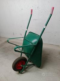 Carriola con ruota pneumatica