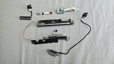 Lotto componenti di ricambio per notebook