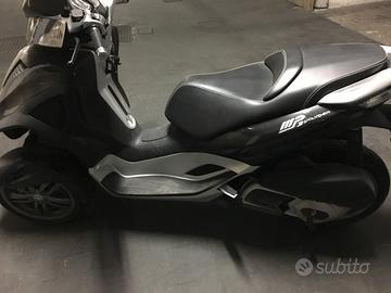 Piaggio MP3 300 - 2011