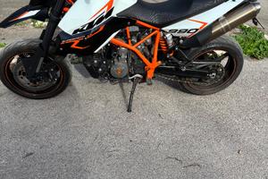 KTM 990 Supermoto - 2012