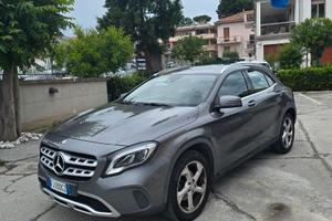 Mercedes - GLA - 180 d Sport auto