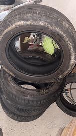 Gomme 225/60r17