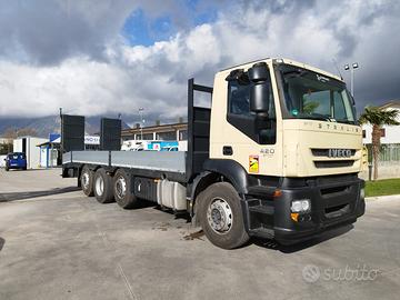 VARIE UNITA' IVECO PIANALE CARRELLONE
