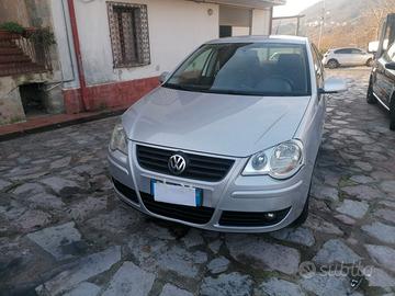 VOLKSWAGEN. POLO.   