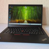 Lenovo thinkpad X390..i5-8365U..Ram 16..SSD 512 gb