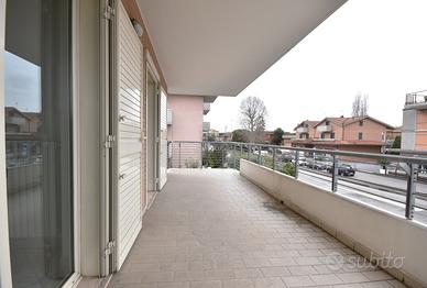 Appartamento con balcone e garage
