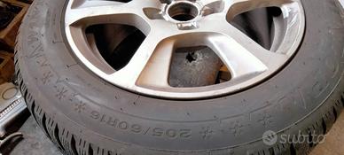 Ruote con cerchio in lega