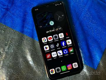 Realme 4+4 RAM 128gb telefono come nuovo e carino