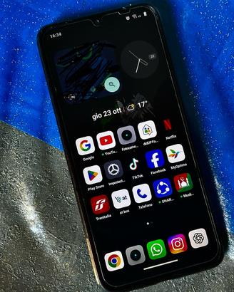 Realme 4+4 RAM 128gb telefono come nuovo e carino