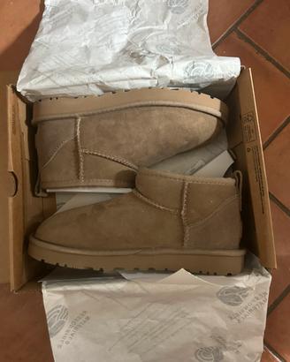 UGG mini donna
