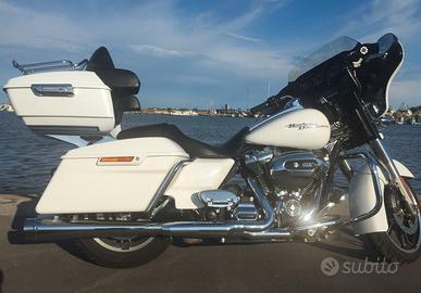 Harley Davidson street glide special