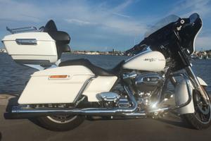 Harley Davidson street glide special