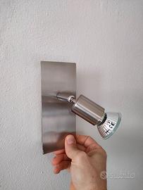 Coppia di faretti da muro