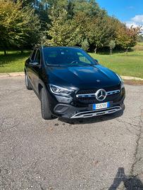MERCEDES GLA 180 D