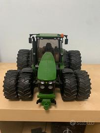 trattore john deere bruder