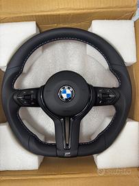 Volante BMW M Sport serie F-comandi e airbag