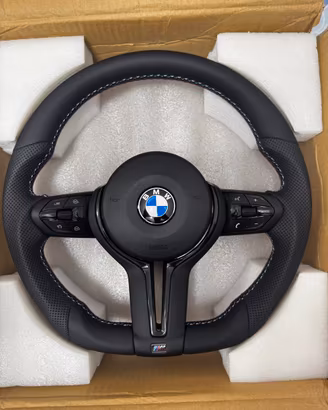 Volante BMW M Sport serie F-comandi e airbag