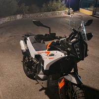 Ricambi KTM 790 adventure 2024 - Moto incidentata