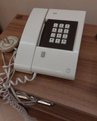 Telefono fisso vintage a tastiera 