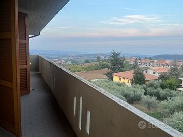 Appartamento panoramico con terrazzo e garage