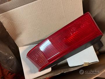 Faro post dx alfa 164 nuovo