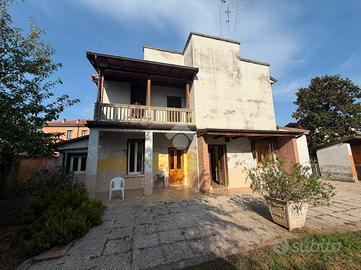 VILLA SINGOLA A FARA GERA D'ADDA