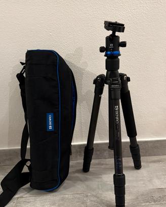 Treppiede Benro Velocity FVY18C+Testa a Sfera IB0
