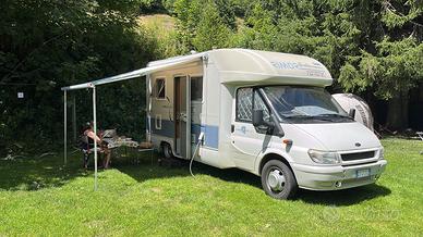 Autocaravan Semintegrale Rimor Sailer 600